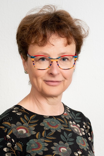  Anne Volkmann